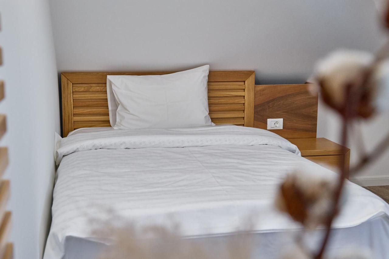 Hotel Eden Râmnicu Sărat Kültér fotó