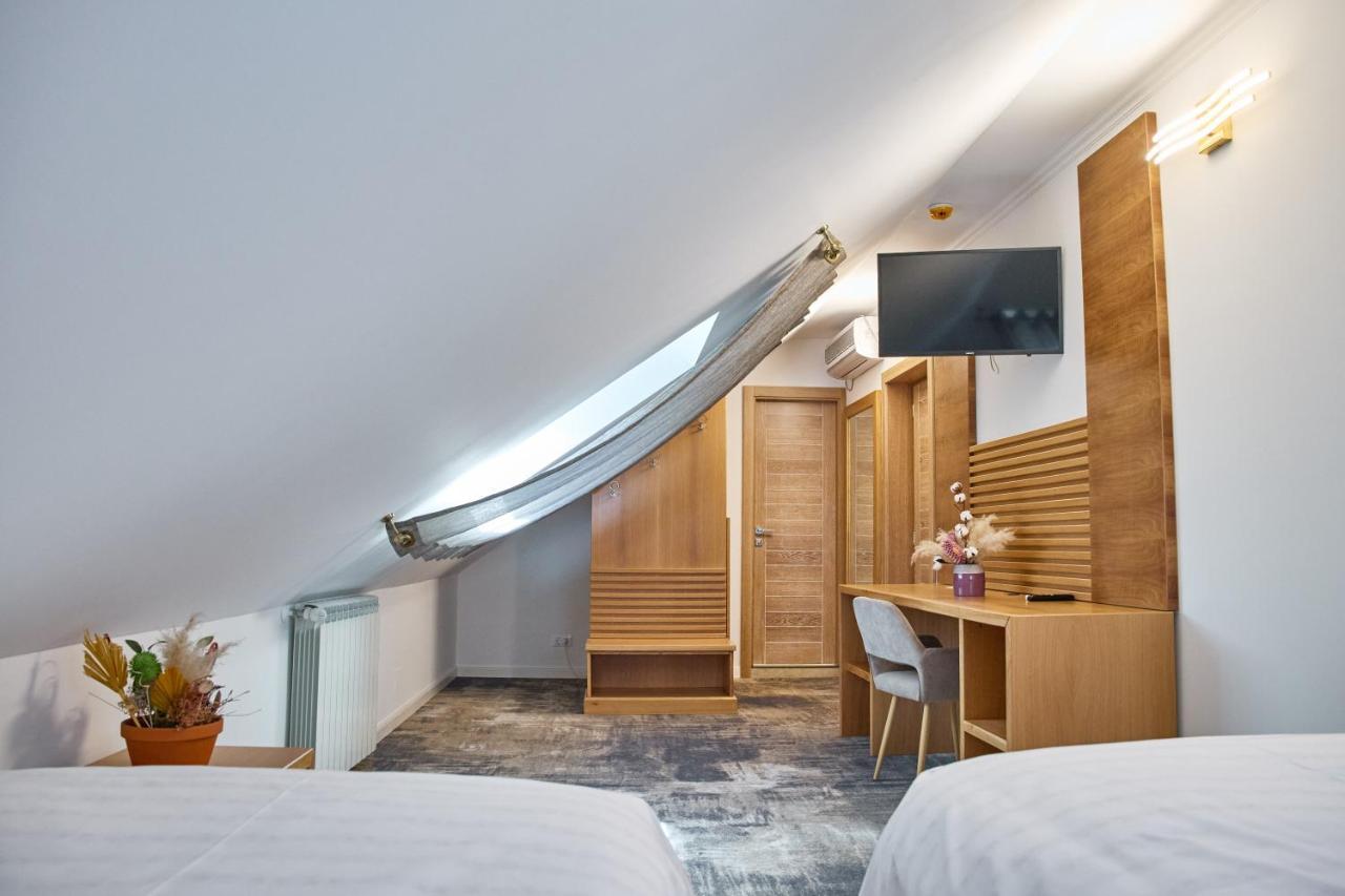 Hotel Eden Râmnicu Sărat Kültér fotó