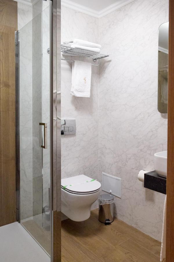 Hotel Eden Râmnicu Sărat Kültér fotó