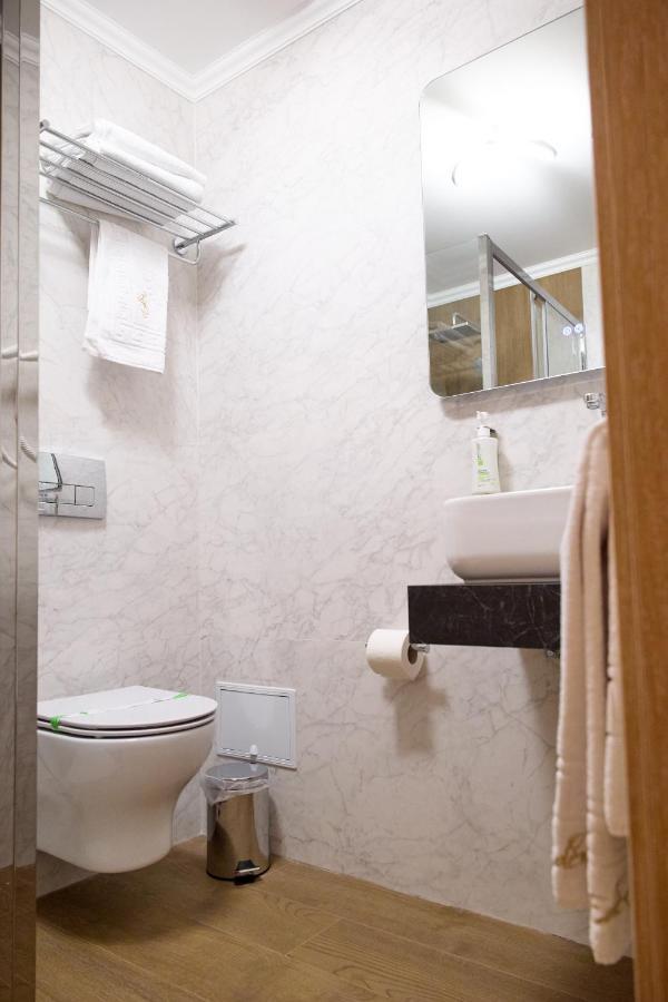 Hotel Eden Râmnicu Sărat Kültér fotó