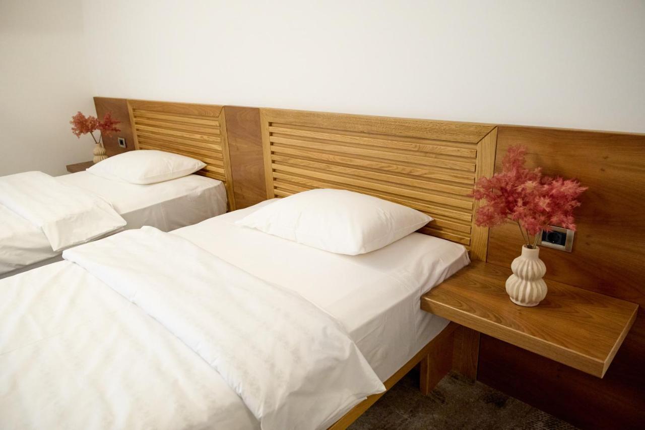 Hotel Eden Râmnicu Sărat Kültér fotó